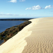 Tarp Šviesių Krantų (Singlas)